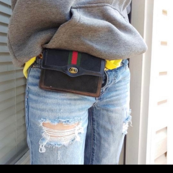 Authentic Gucci clutch crossbody - Picture 2 of 12